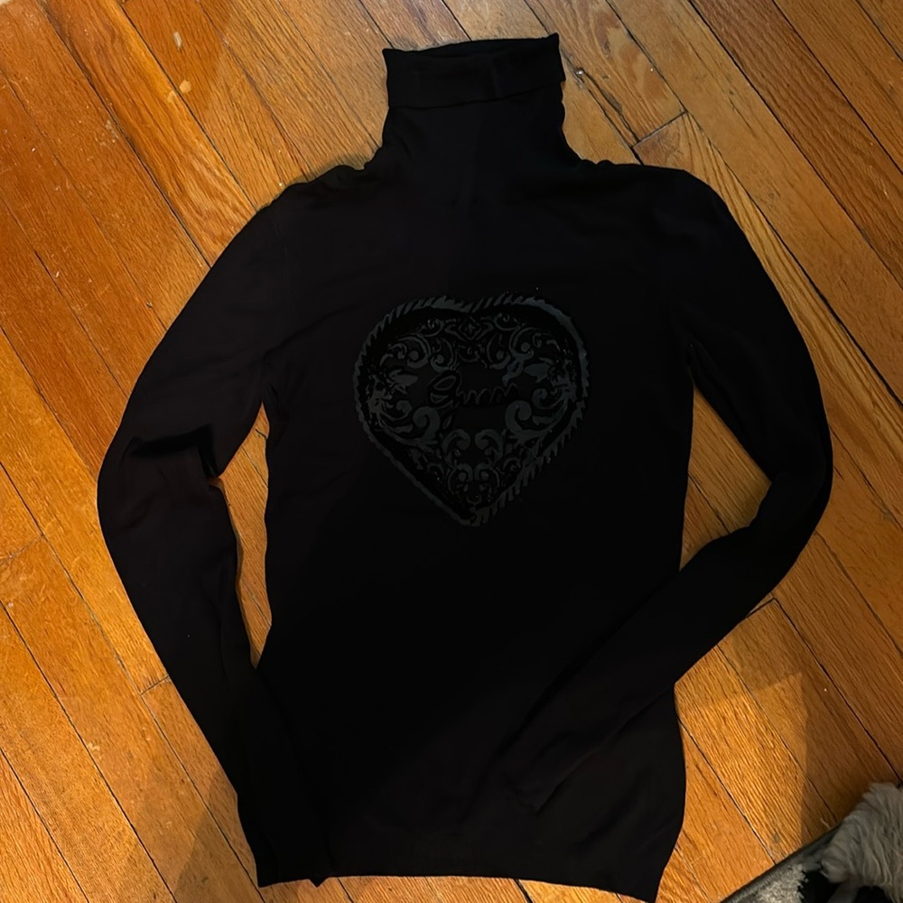 Guess turtleneck